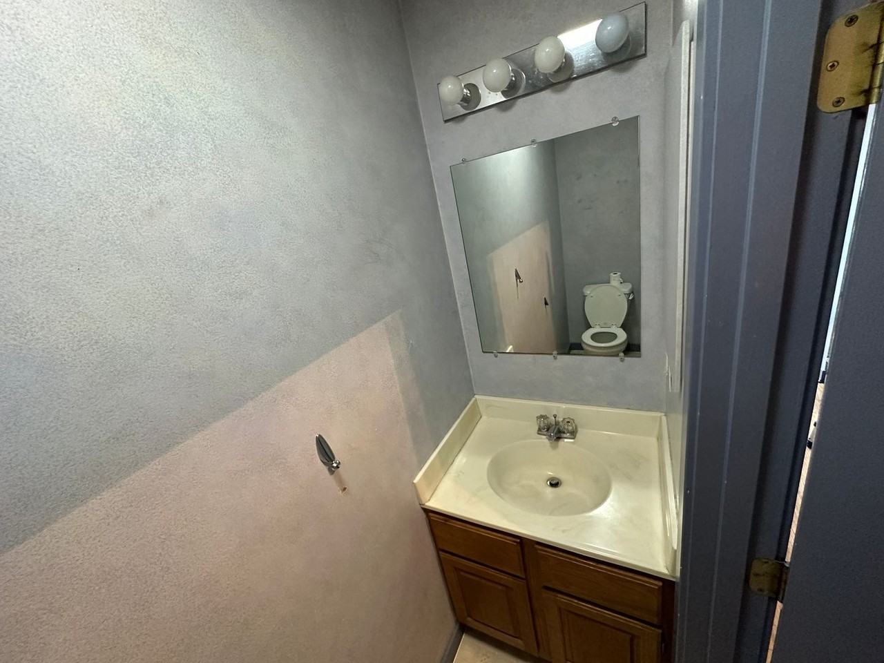 1 Salem Pl - Photo 7 of 22
