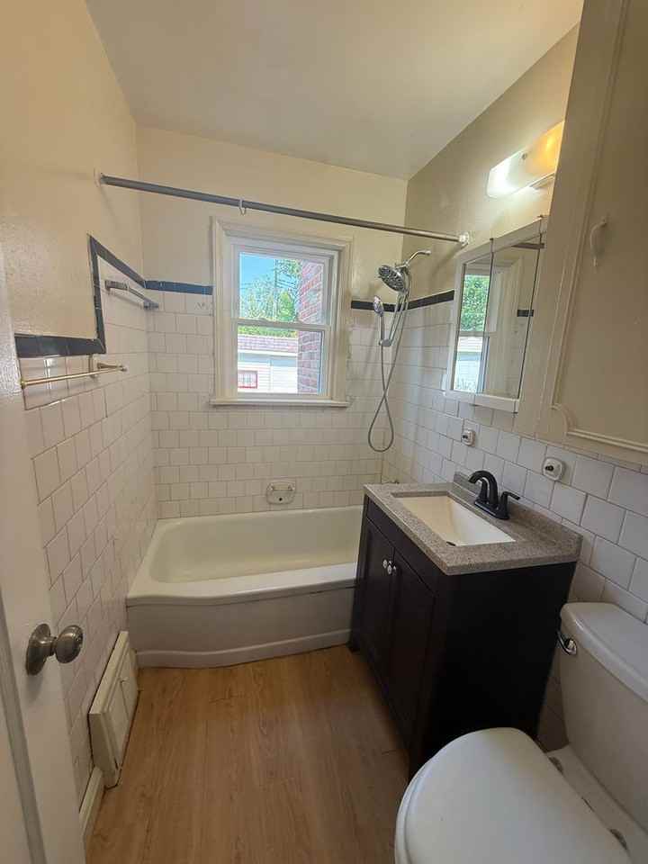4101 E 154th St - Photo 5 of 8
