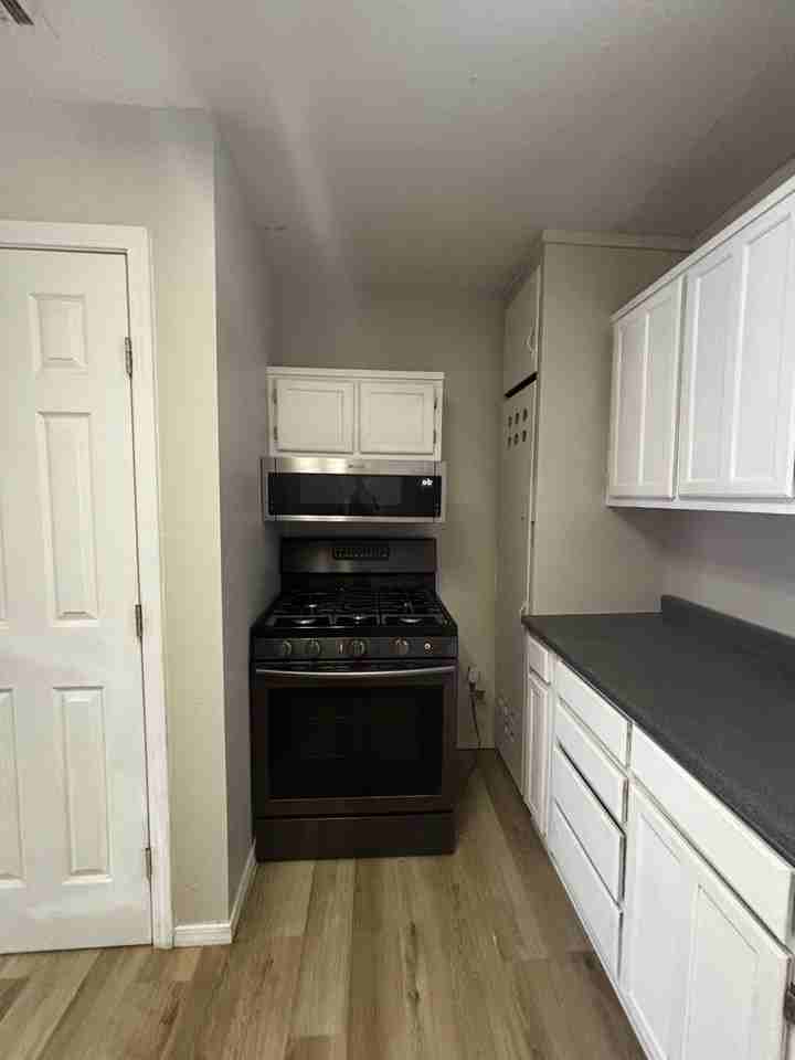 5518 E 2nd St - Photo 4 of 11