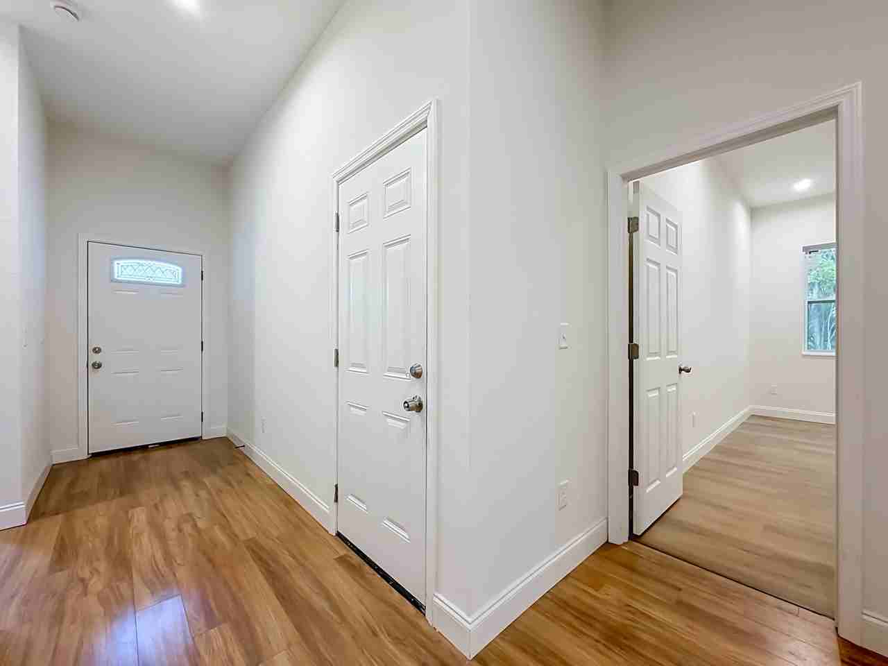 2250 W 13th St #1 - Photo 5 of 35