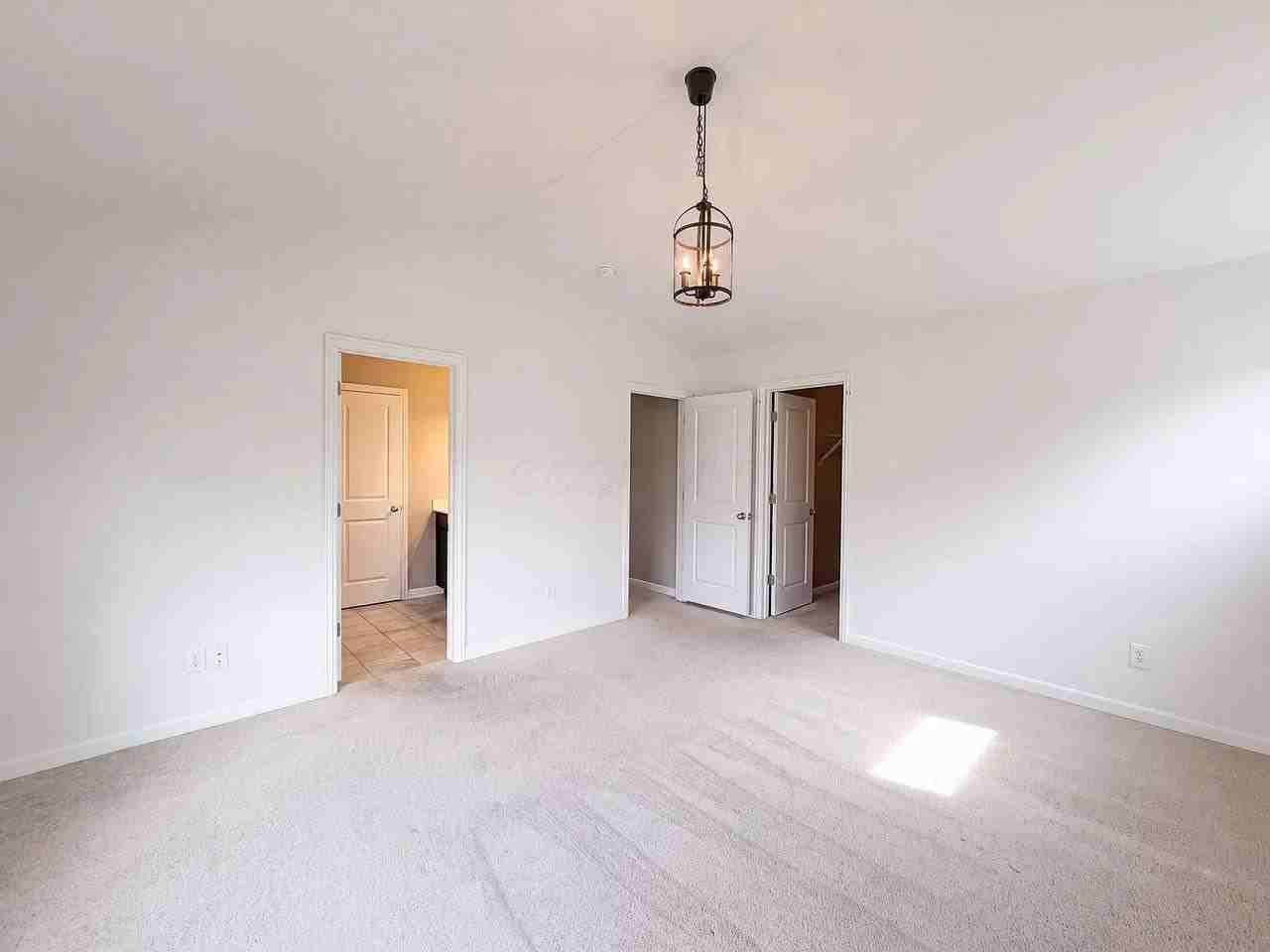 3217 Yellow Finch Way - Photo 4 of 15