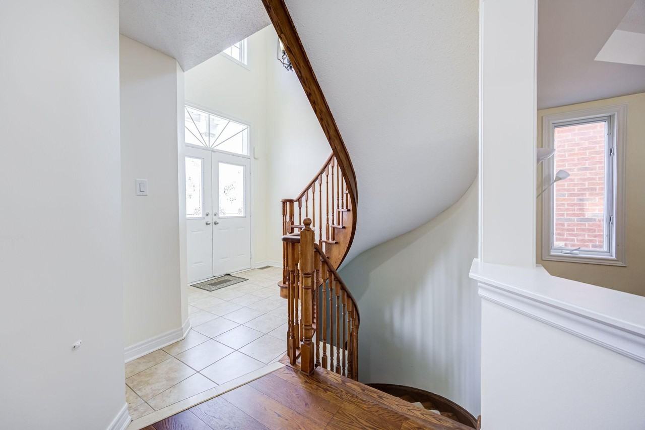 44 Selby Dr - Photo 5 of 48