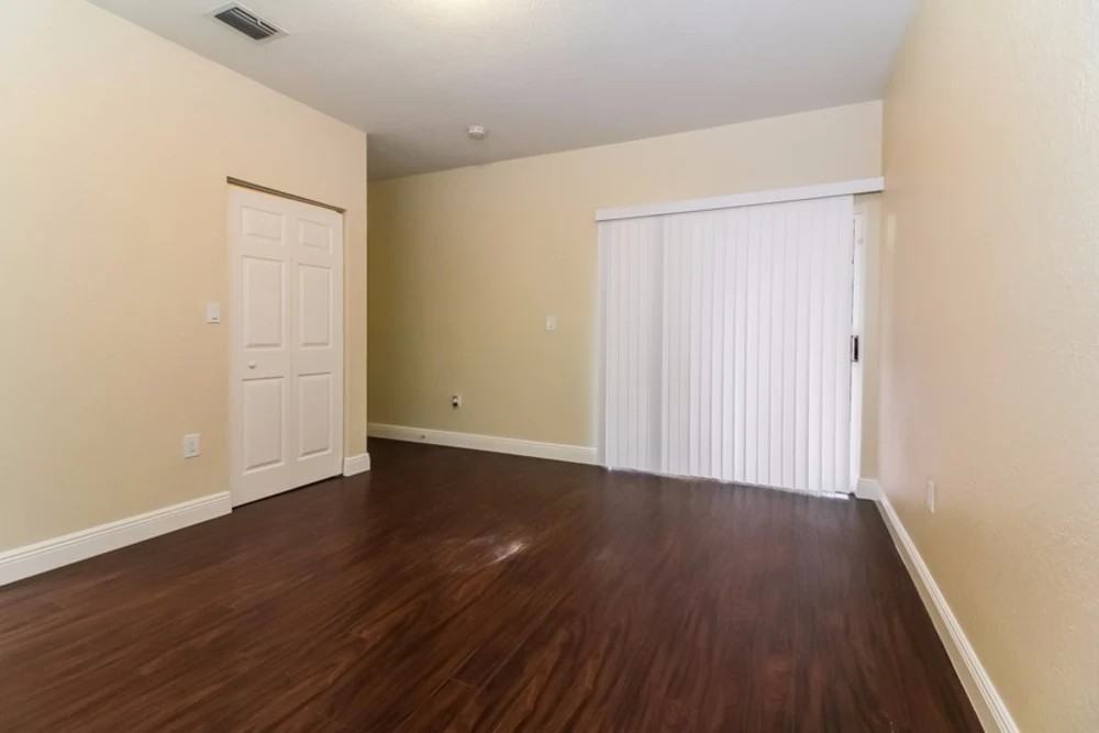 8724 Northwest 142nd Lane - Photo 3 of 5