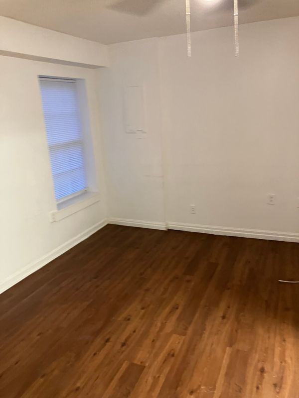 1601 Bedell Ave - Photo 4 of 9