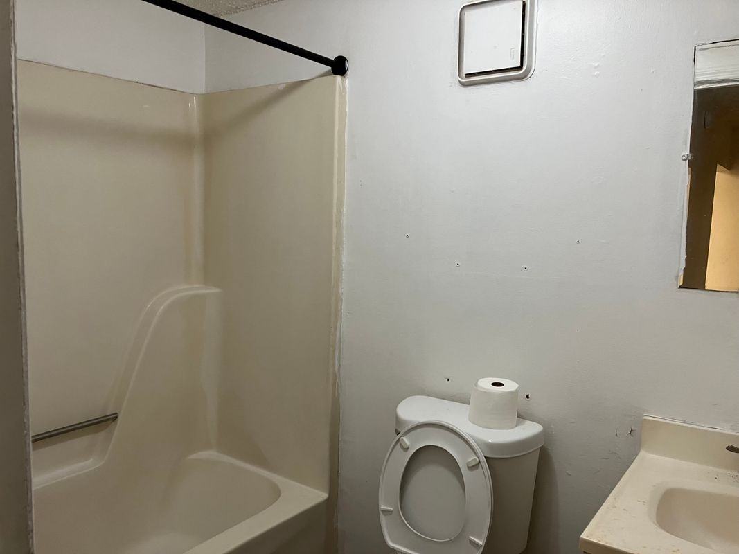1601 Bedell Ave - Photo 6 of 9