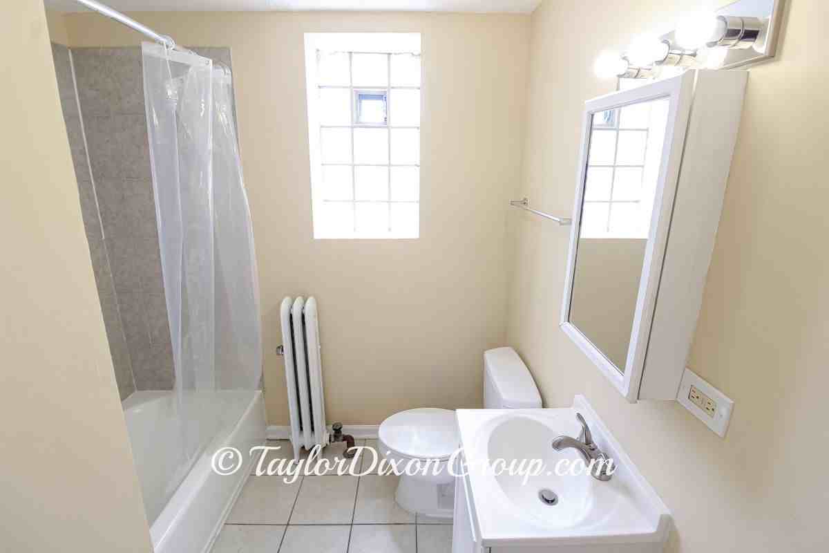 4035 W Gladys Ave - Photo 4 of 20