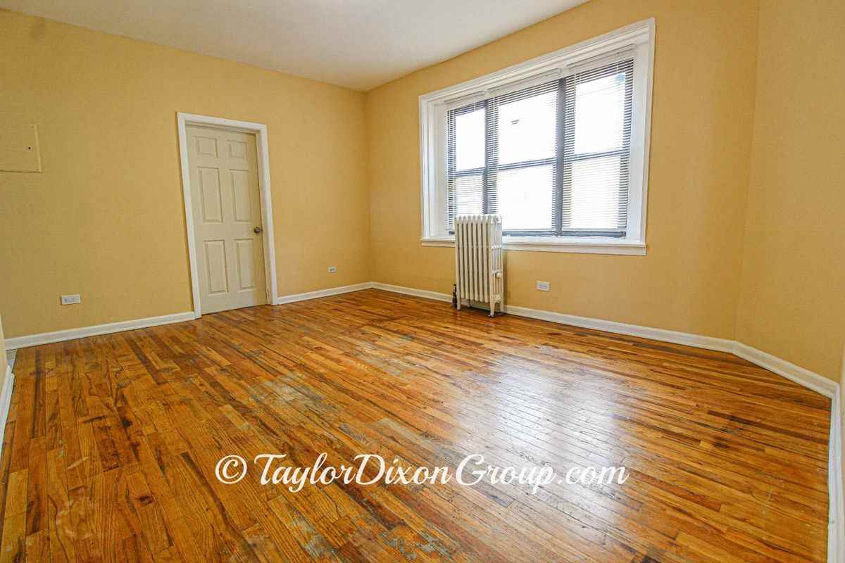 4035 W Gladys Ave - Photo 7 of 20