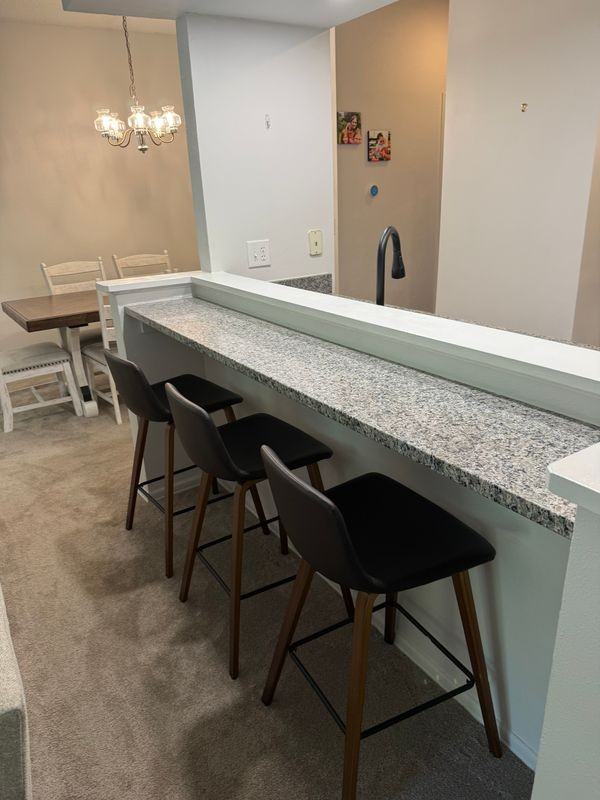 136 Monmouth Way - Photo 3 of 12