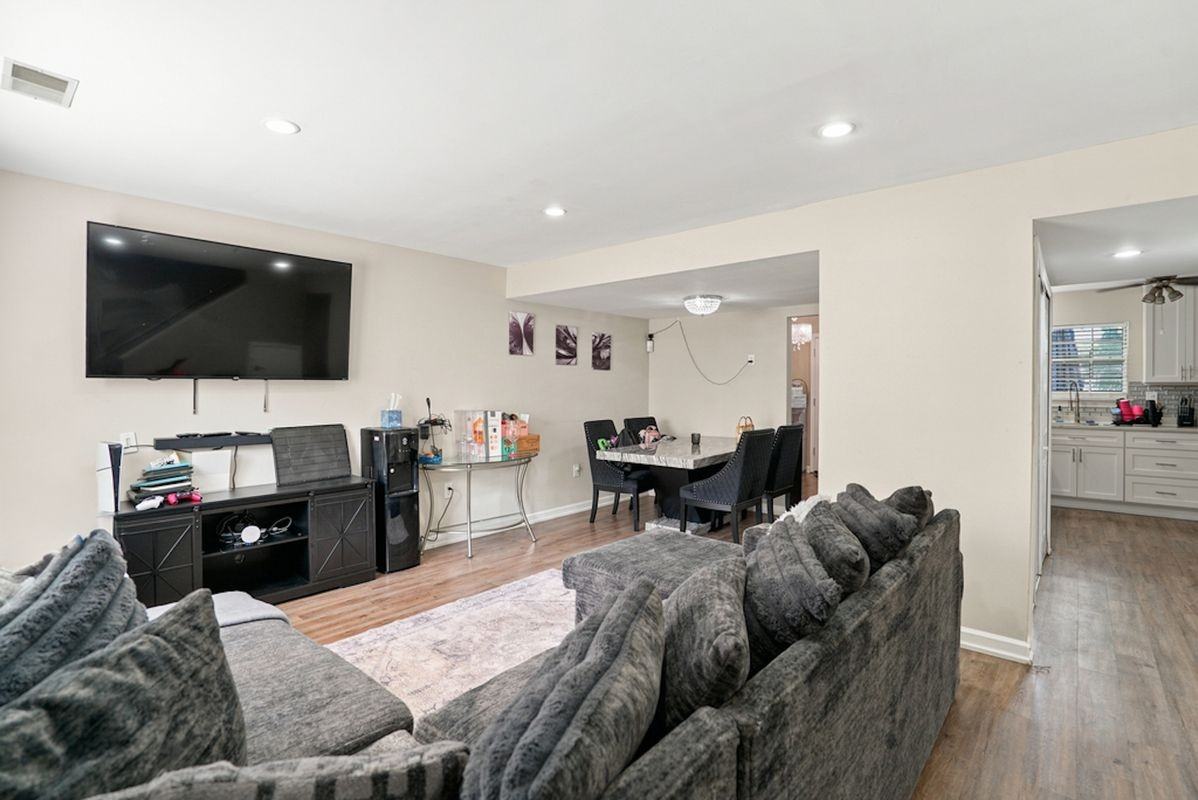 4181 Bluebird Dr - Photo 3 of 19