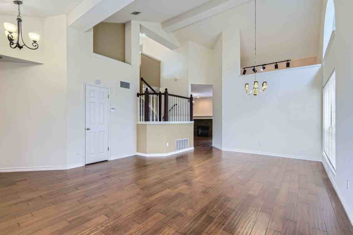 17904 Worley Dr - Photo 4 of 17