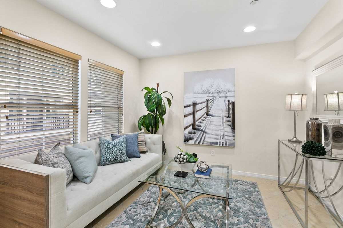 44 Modesto - Photo 6 of 33
