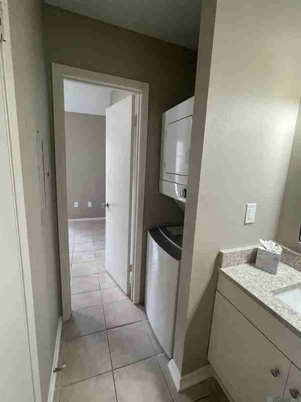 402 Lee Dr ##7d - Photo 6 of 10