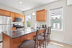 featured image of 20 Governor St ##2