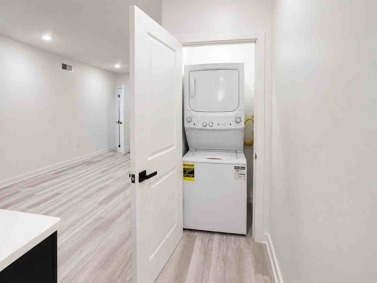129 S 51st St ## 1f - Photo 6 of 22