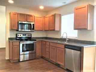 11209 187 Street East - Photo 4 of 5