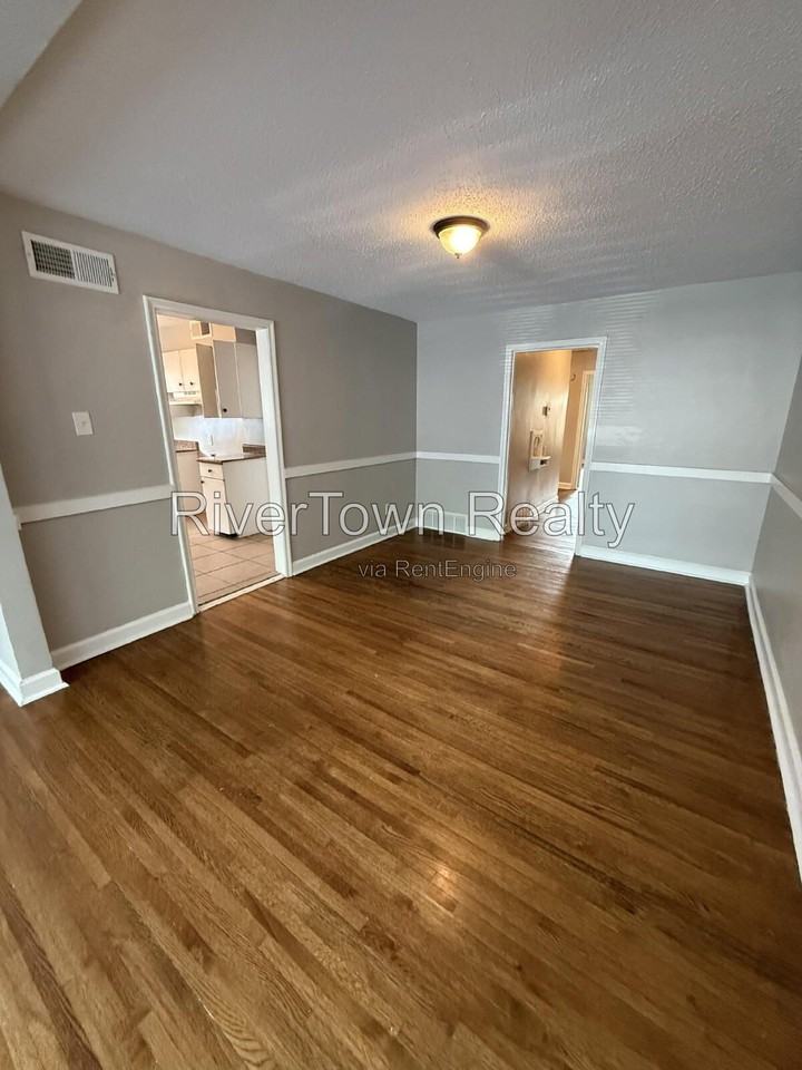 108 N Holmes St - Photo 5 of 24