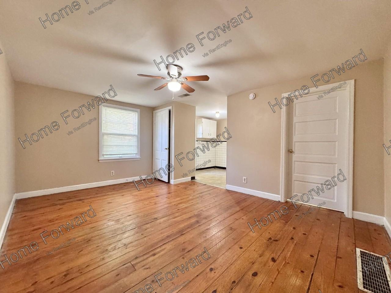 348 Davis Ct - Photo 7 of 18