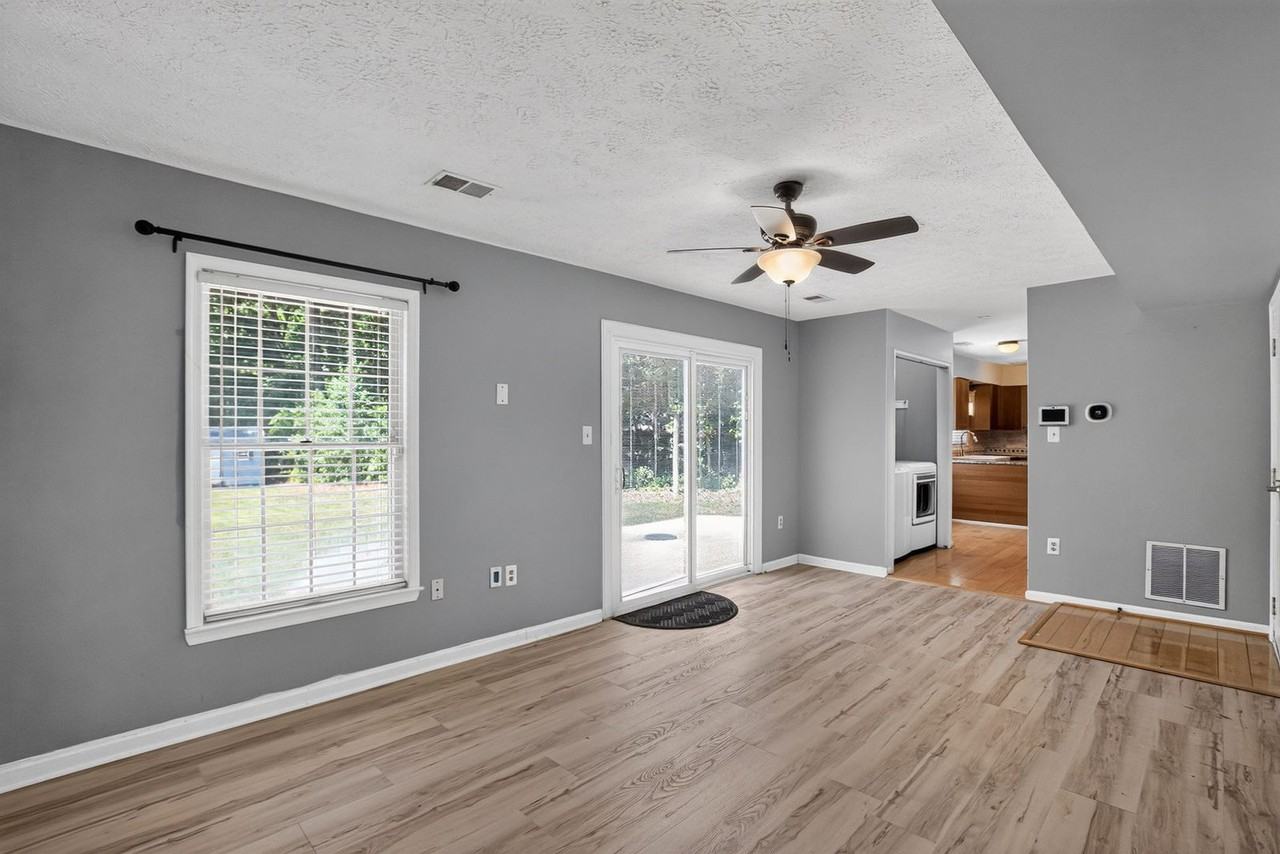 3758 Tarrington Pl - Photo 3 of 17