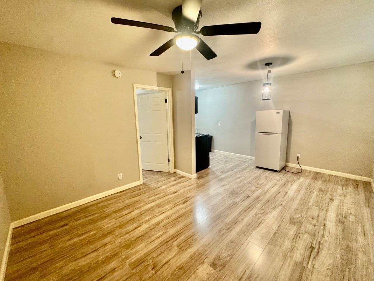 6702 Fulton St #10 - Photo 2 of 7