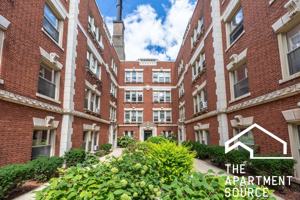 featured image of 540 W Surf St #S2