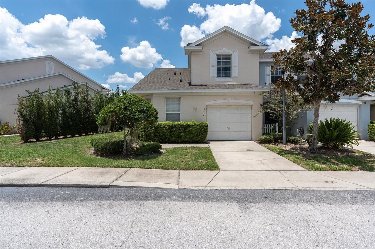 9624 Carlsdale Dr - Photo 2 of 34