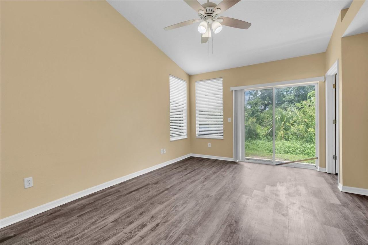 9624 Carlsdale Dr - Photo 6 of 34