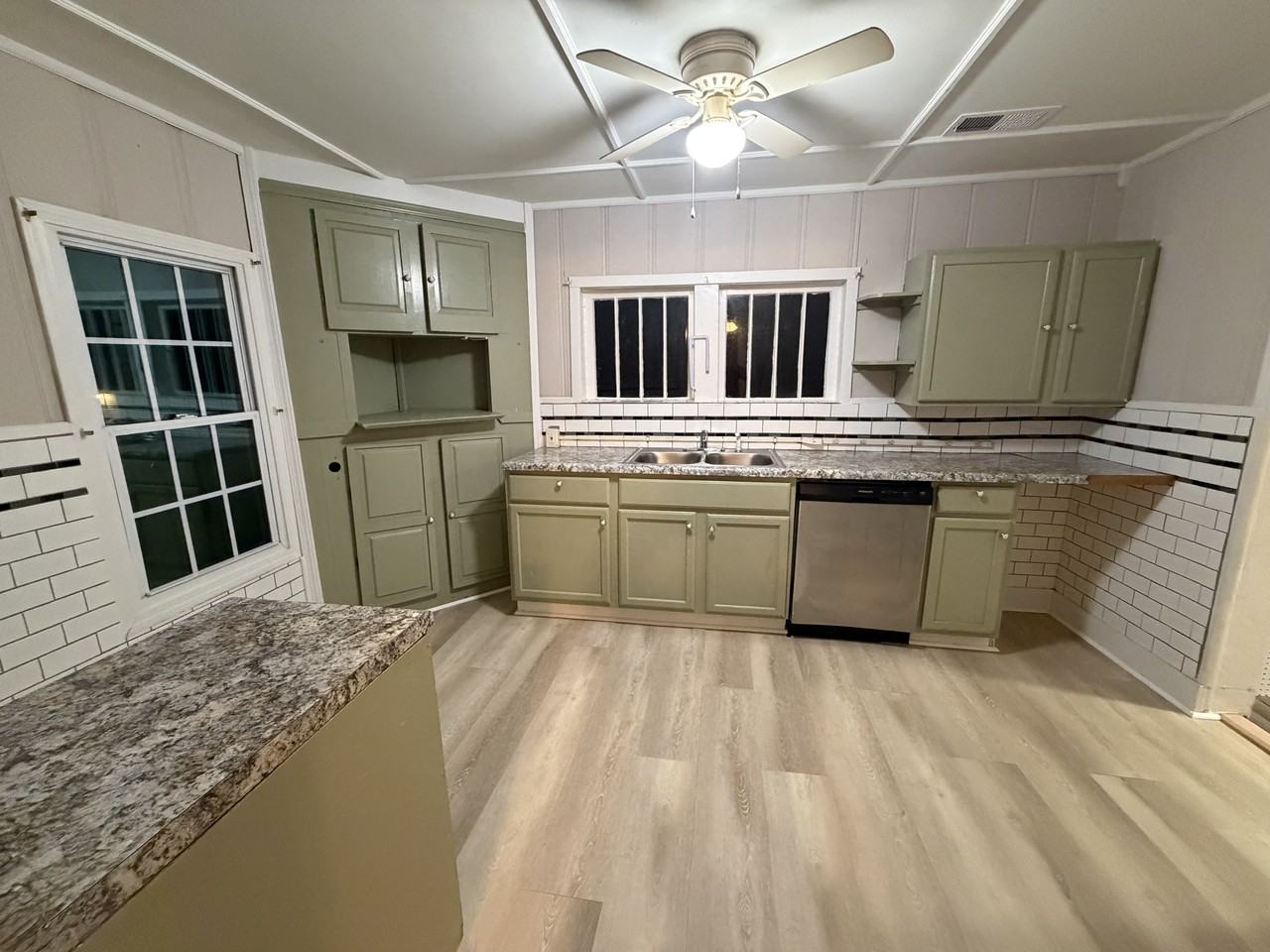 934 Old Rockhouse Rd #NA - Photo 3 of 28
