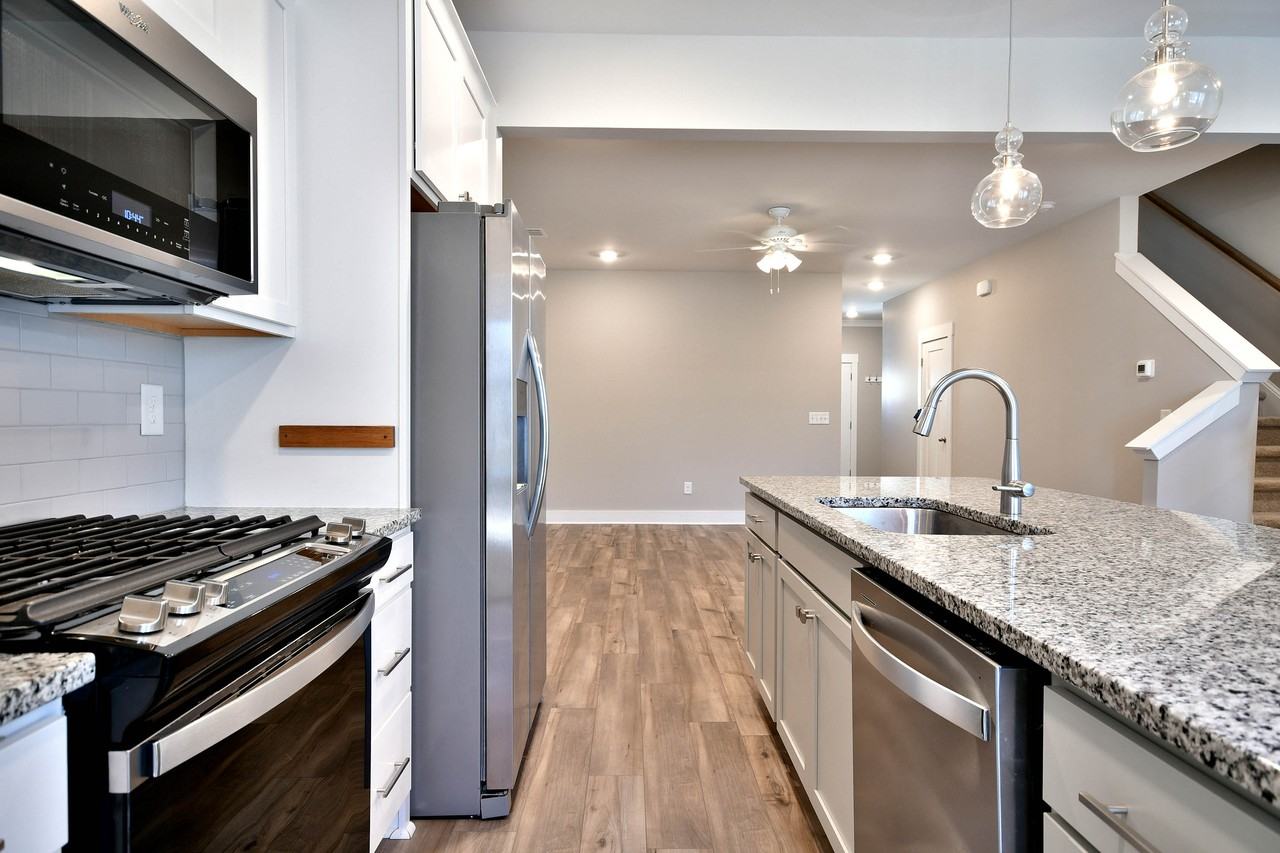26 Starlake Rd #26 - Photo 6 of 18