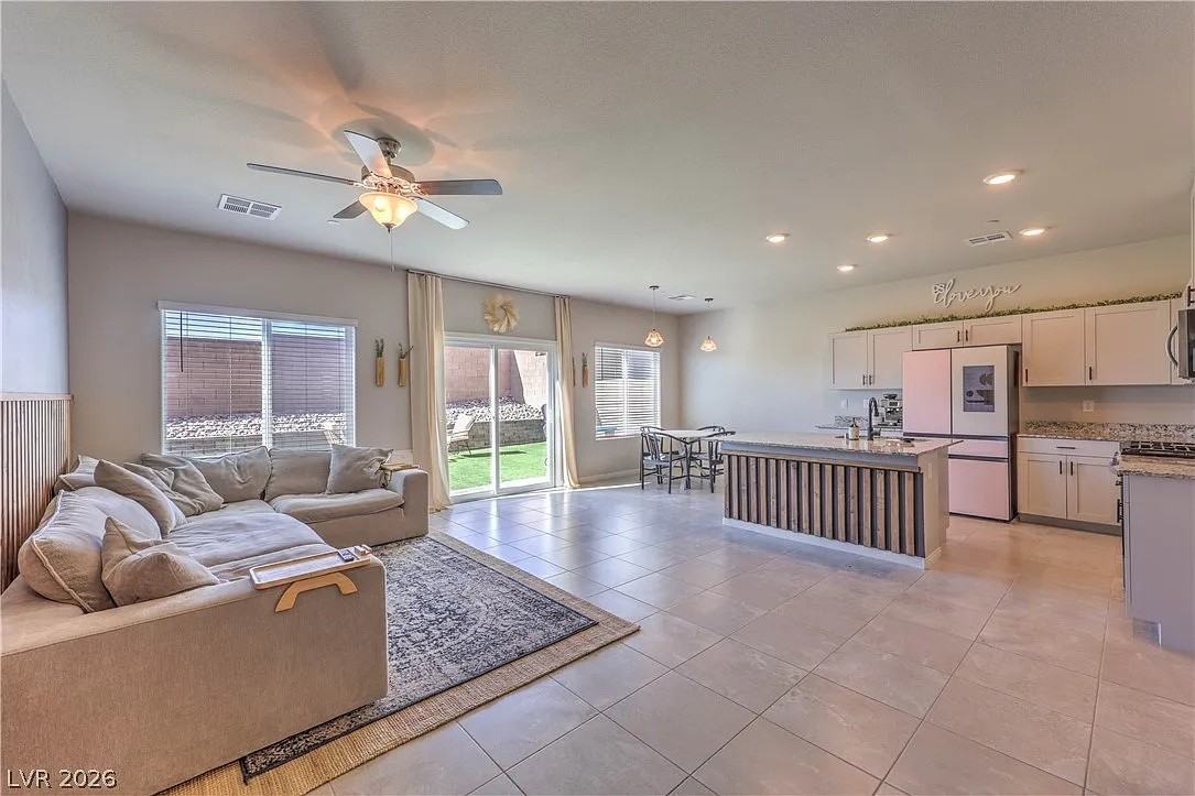 10261 Crimson Meadow Ave #NA - Photo 3 of 28