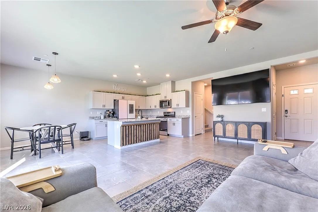 10261 Crimson Meadow Ave #NA - Photo 6 of 28