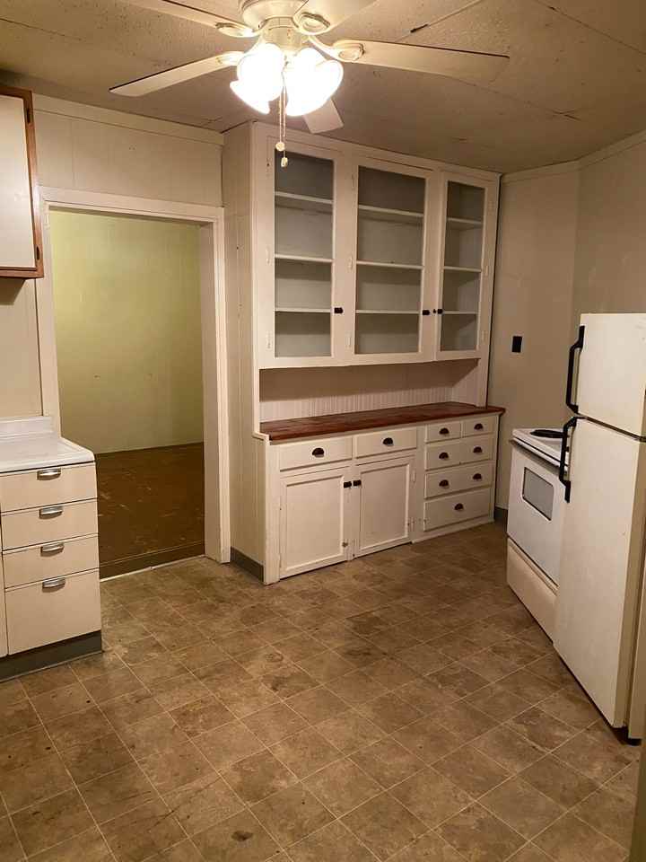 340 Main St #2 - Photo 4 of 4