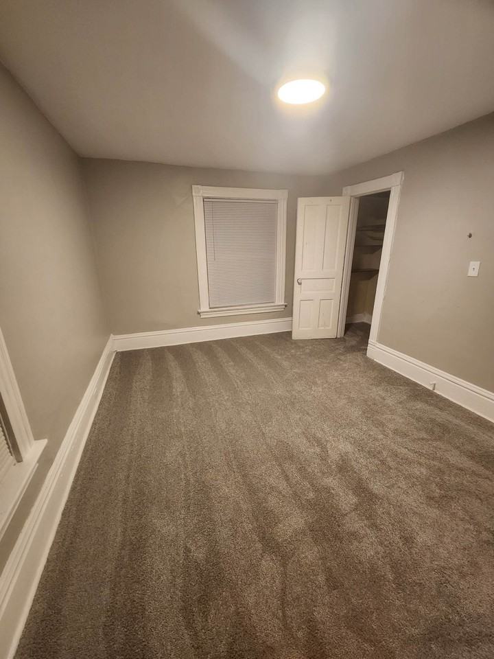 340 Virginia Ave #2 - Photo 3 of 11
