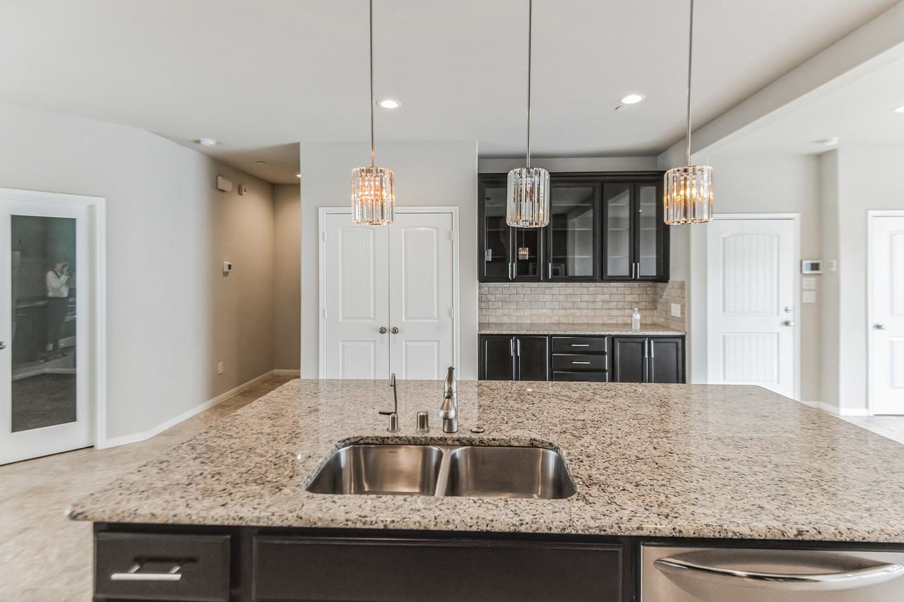 2716 Veranda Fls #NA - Photo 4 of 27