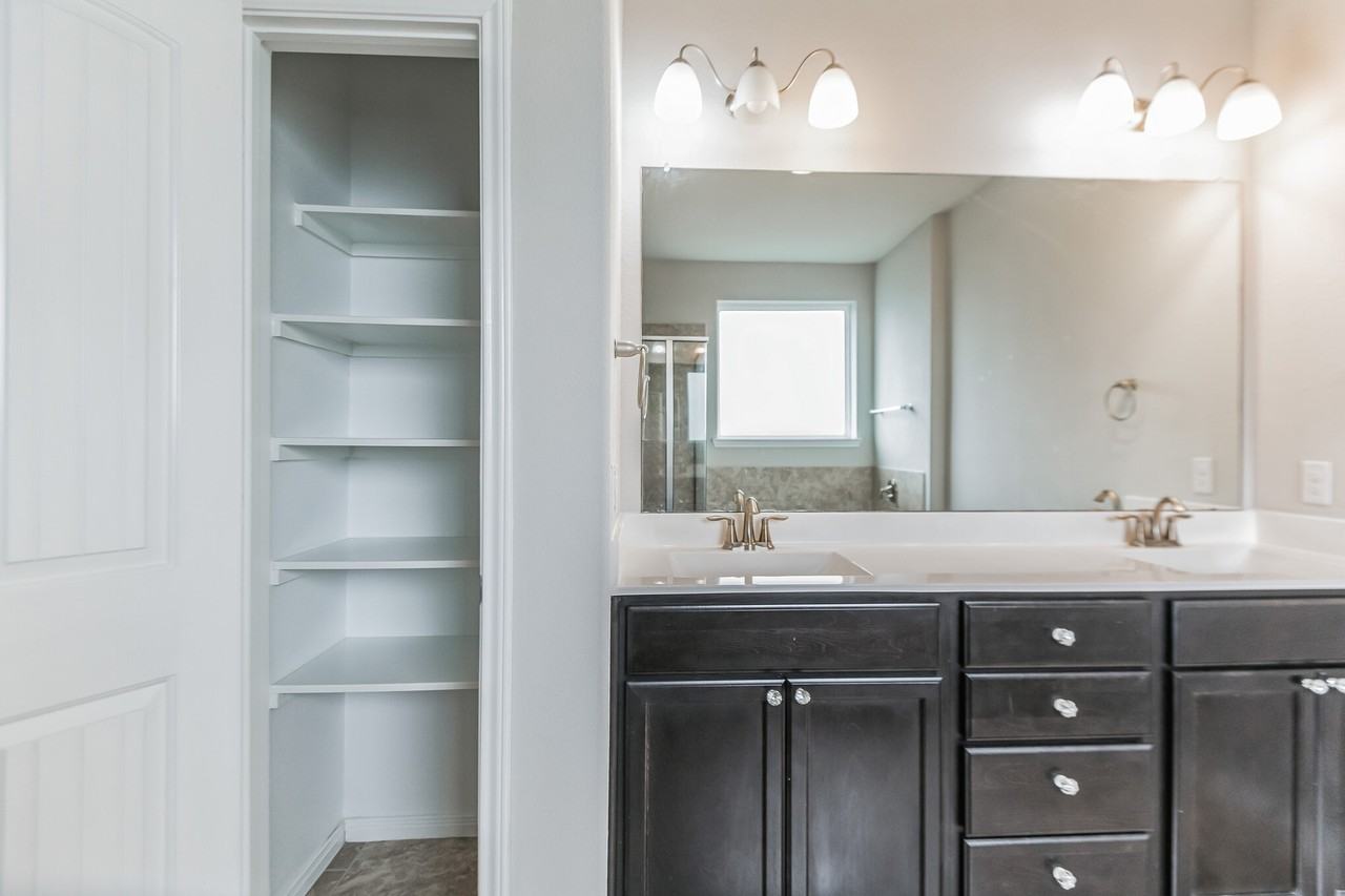 2716 Veranda Fls #NA - Photo 6 of 27