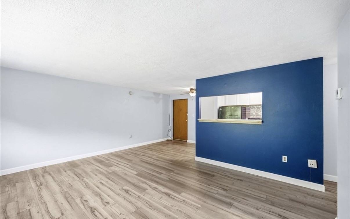 101 S Rocky River Dr #NA - Photo 2 of 12