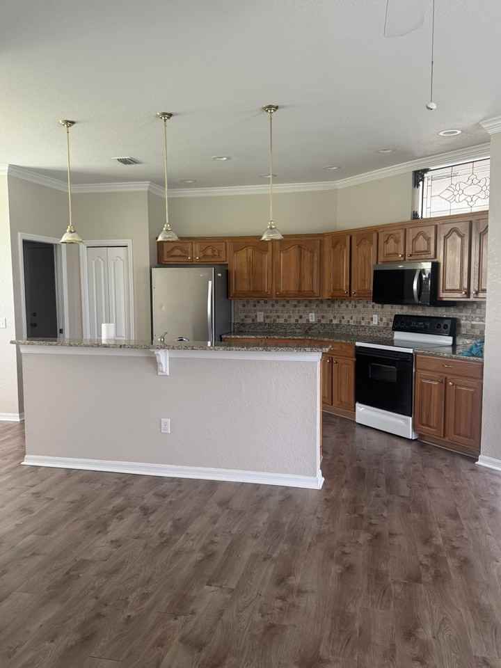 2932 Spring Hammock Dr #NA - Photo 3 of 20