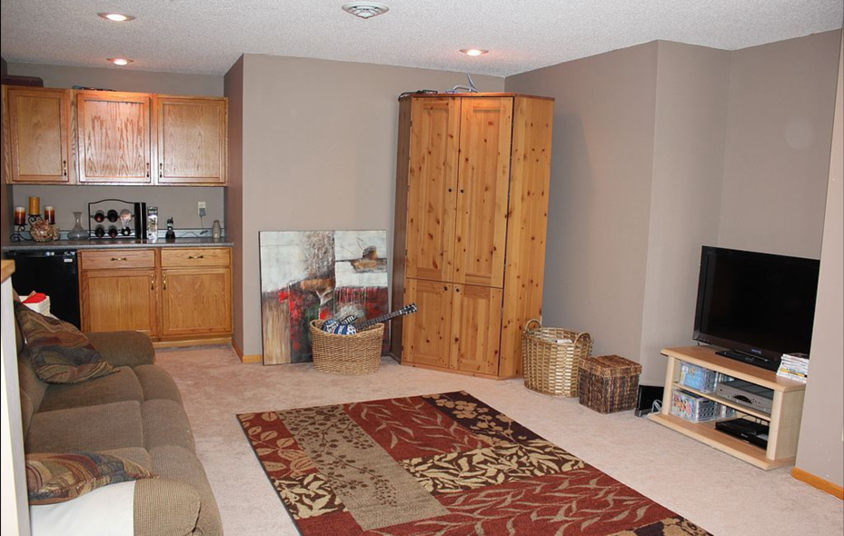 18216 Warbler Ln - Photo 3 of 13