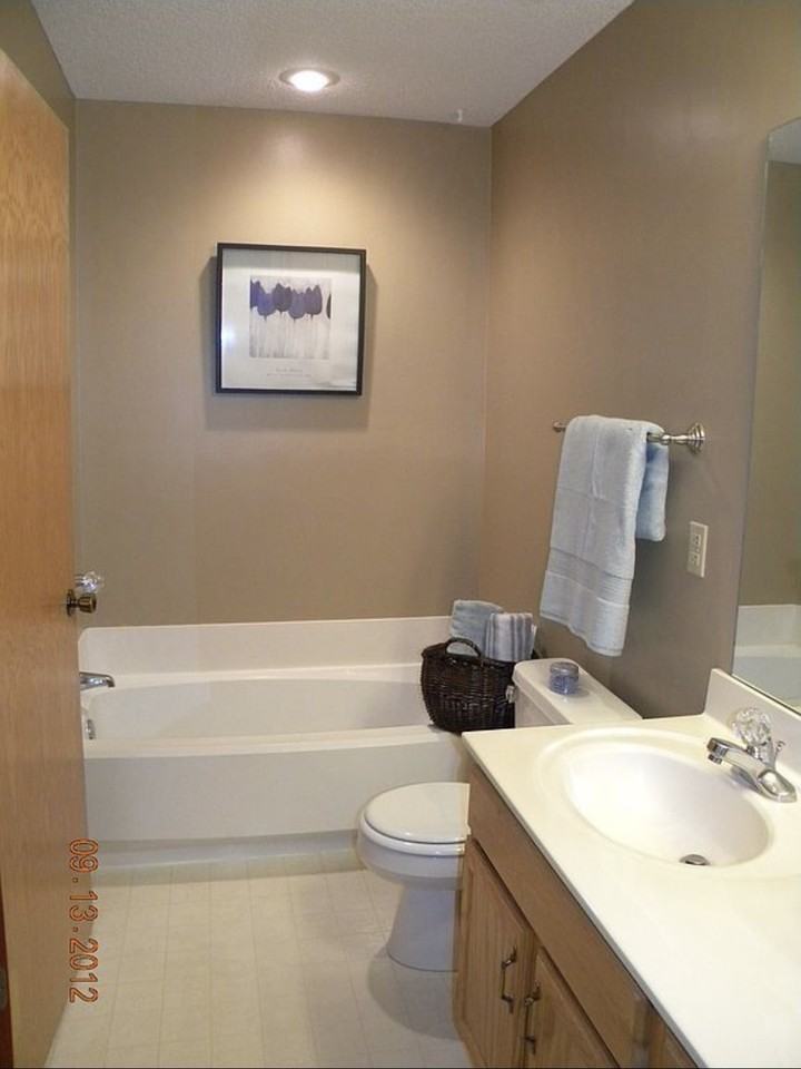 18216 Warbler Ln - Photo 4 of 13