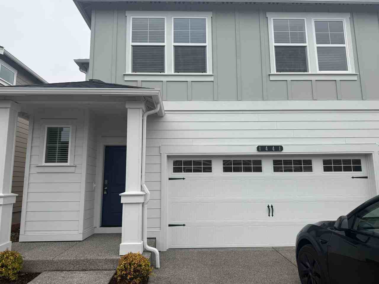 1441 Sw Fielder Pl #NA - Photo 2 of 20