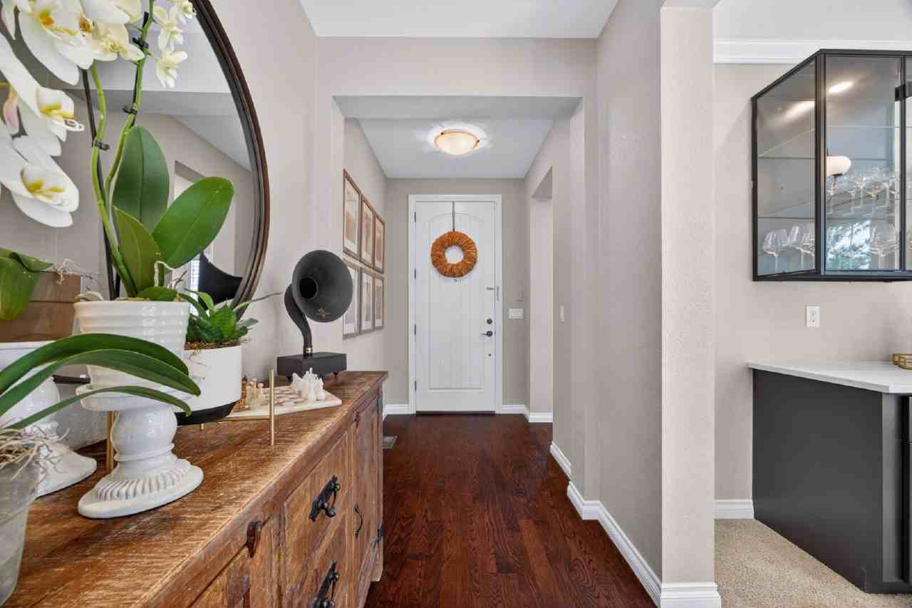 6726 S Quantock Way - Photo 4 of 50