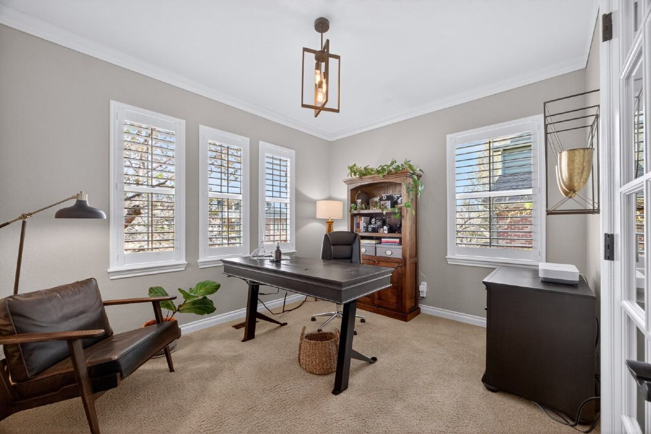 6726 S Quantock Way - Photo 6 of 50