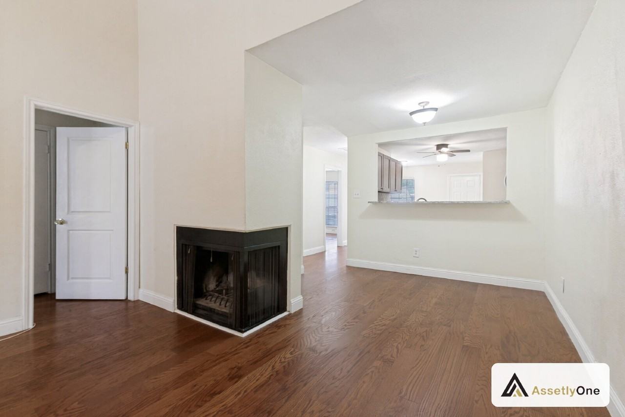 13719 Flagstone Ln - Photo 5 of 30