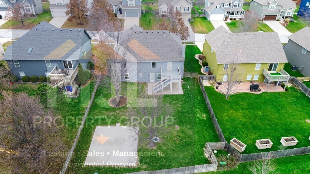 18801 W 164th Ter - Photo 3 of 28