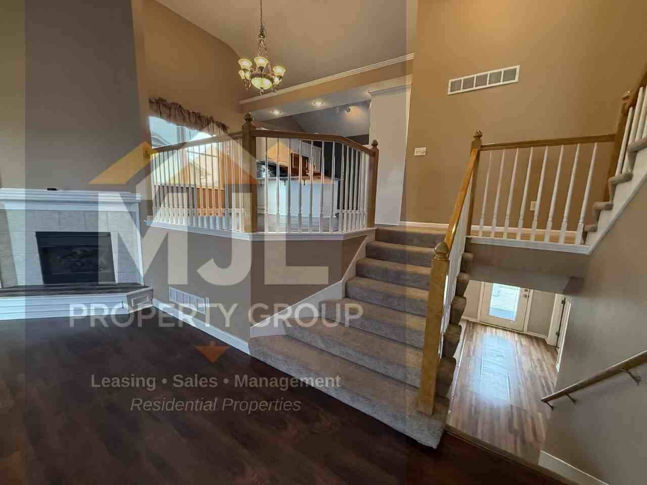 18801 W 164th Ter - Photo 6 of 28
