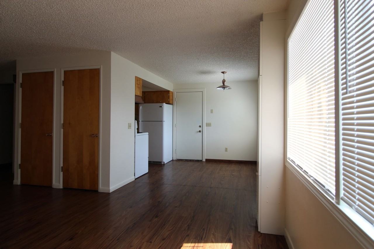 605 Fulton St - Photo 7 of 16
