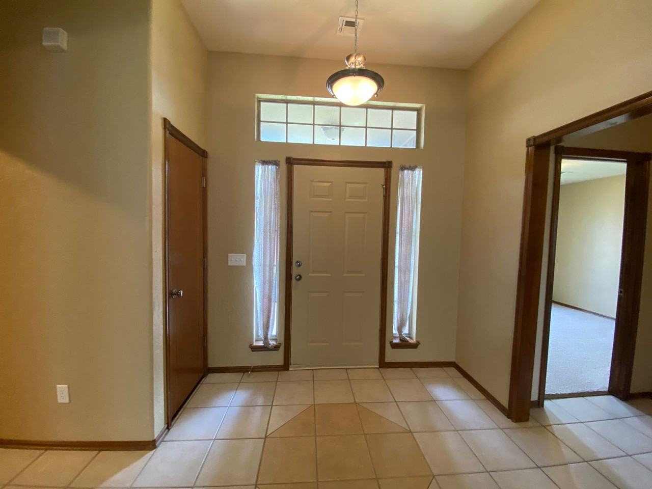 509 Allison Ln - Photo 2 of 36