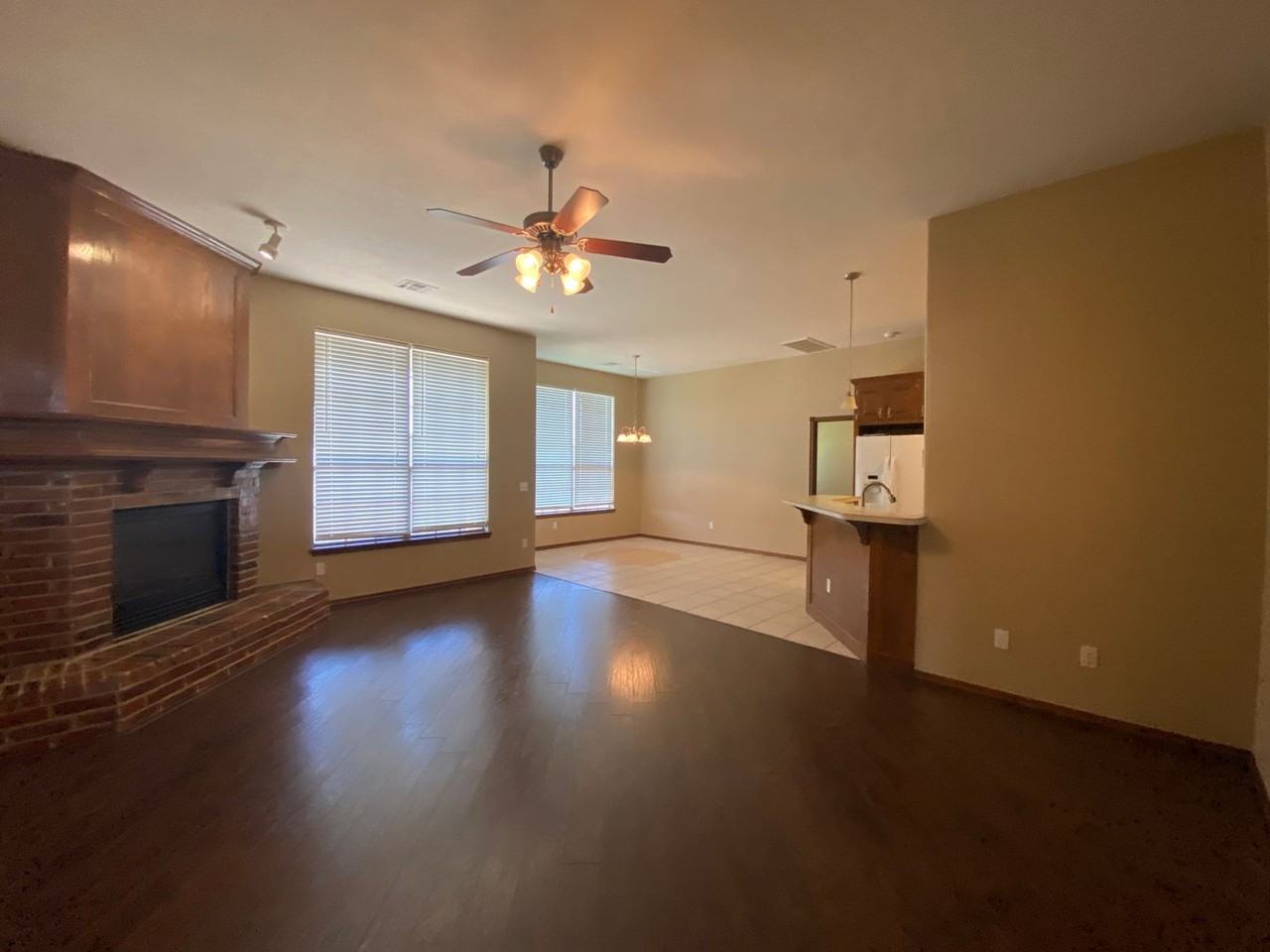 509 Allison Ln - Photo 4 of 36