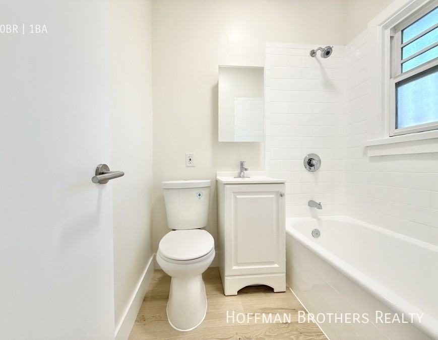 723 E 3rd St #1 - Photo 6 of 6