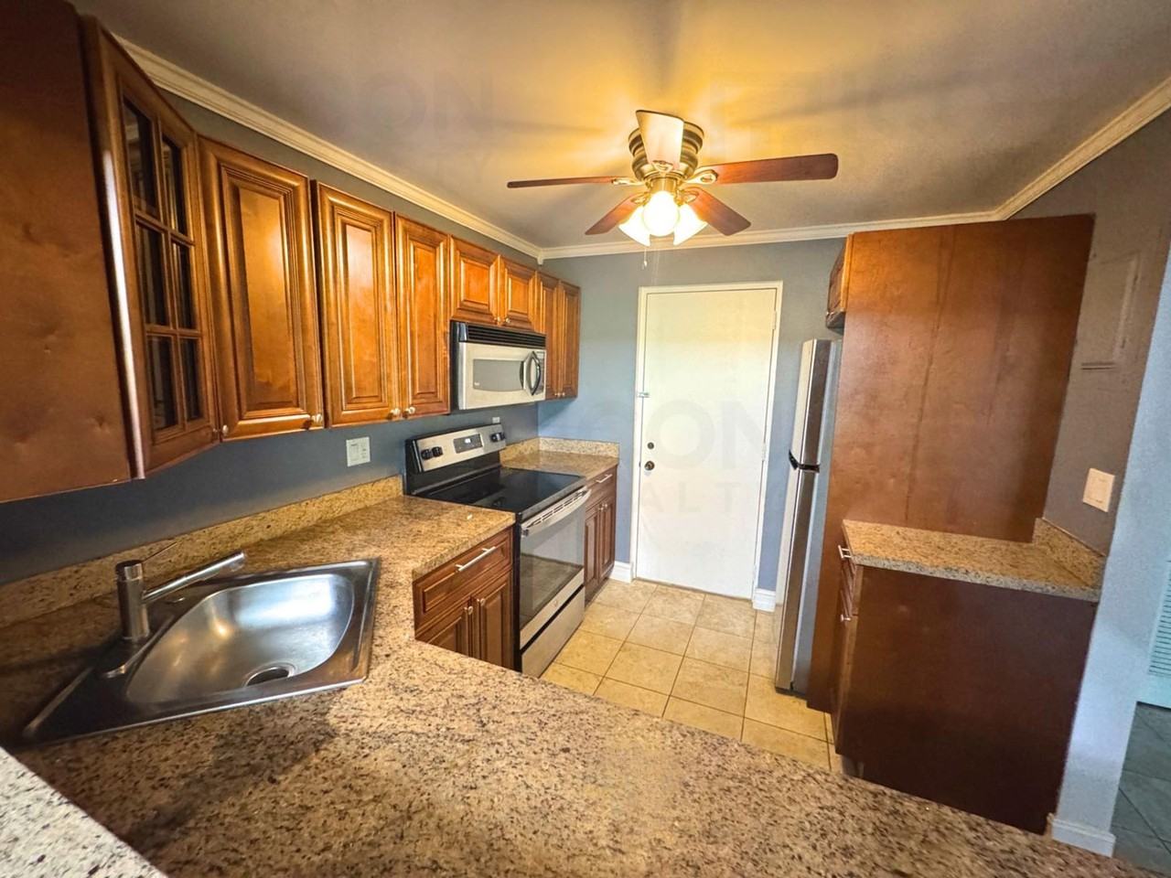 2324 S Cypress Bend Dr #415 - Photo 2 of 14