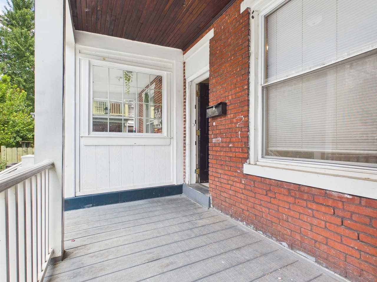 2163 Logan St - Photo 4 of 30